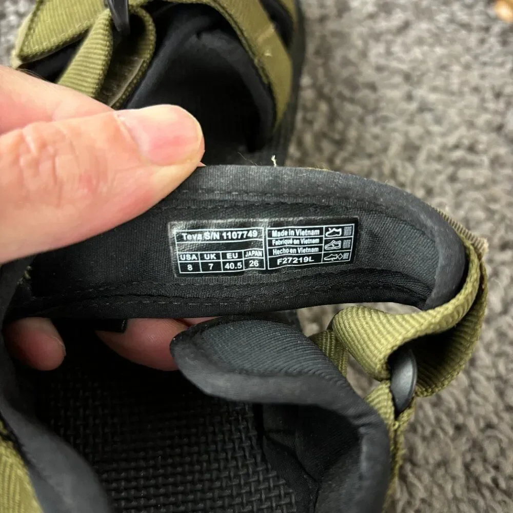 Teva Cross Strap Trail Sandal Mens 8 Olive Green Outdoor Hiking Vibram Sole Shoe